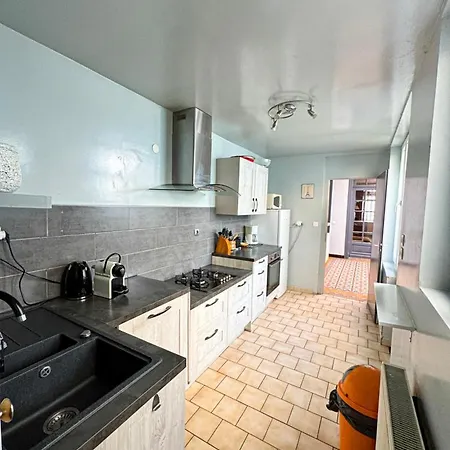 Charme Et Confort - Maison 5 روبيه